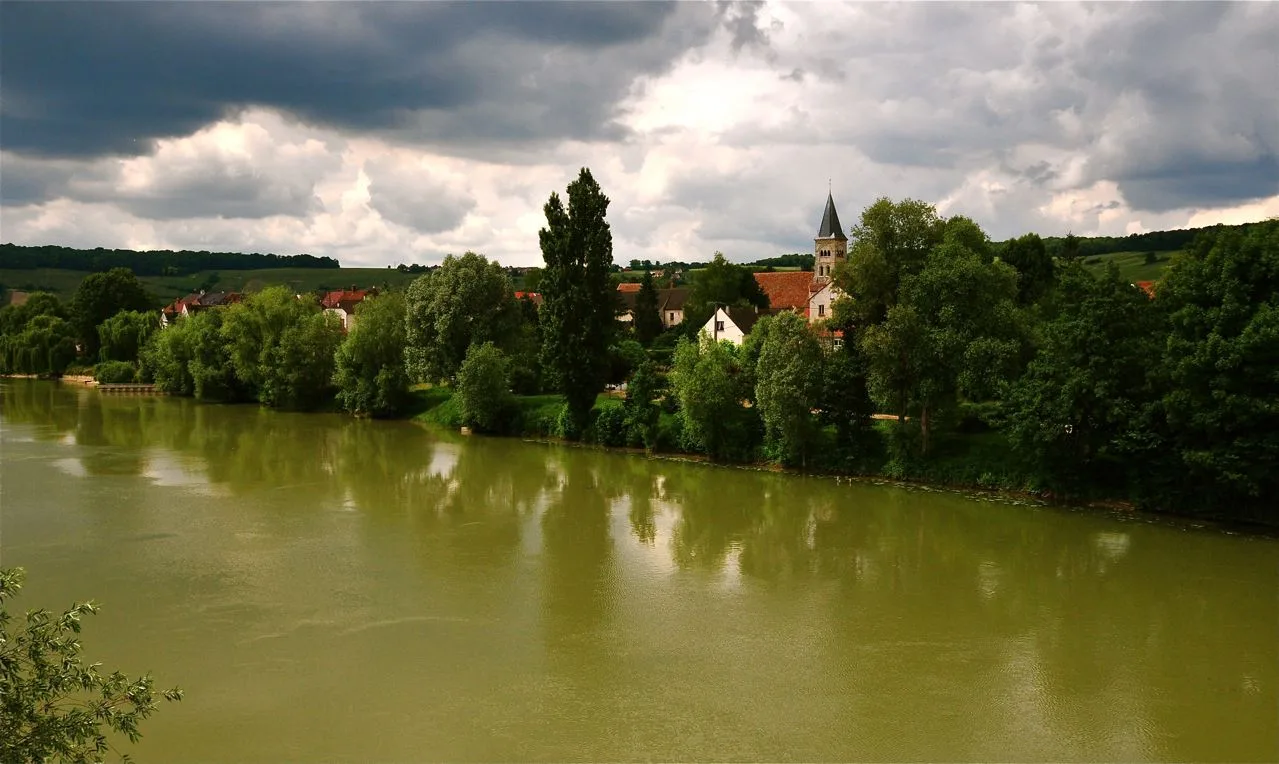 Azy sur Marne